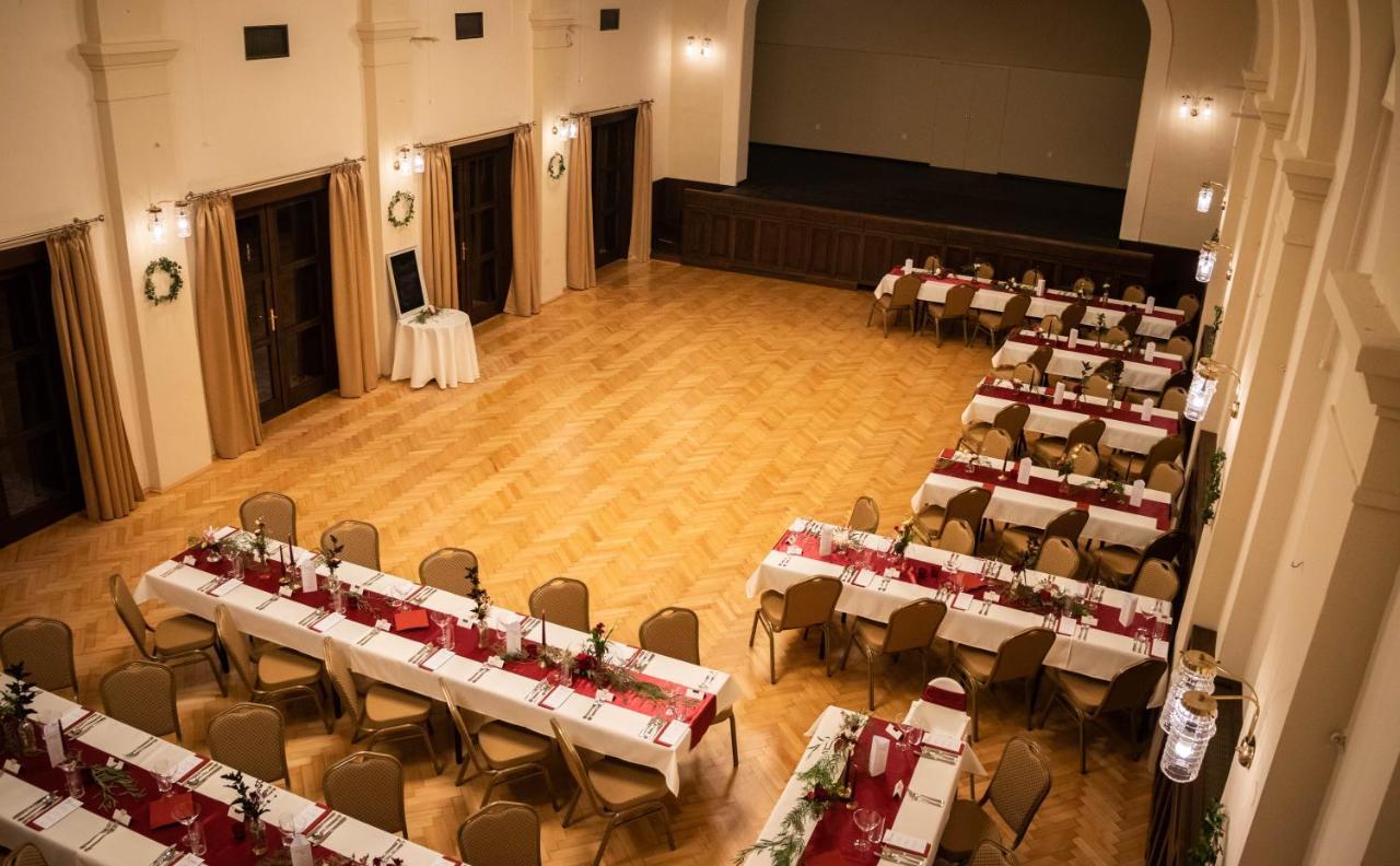 Lidovy Dum Opava Hotell Exteriör bild